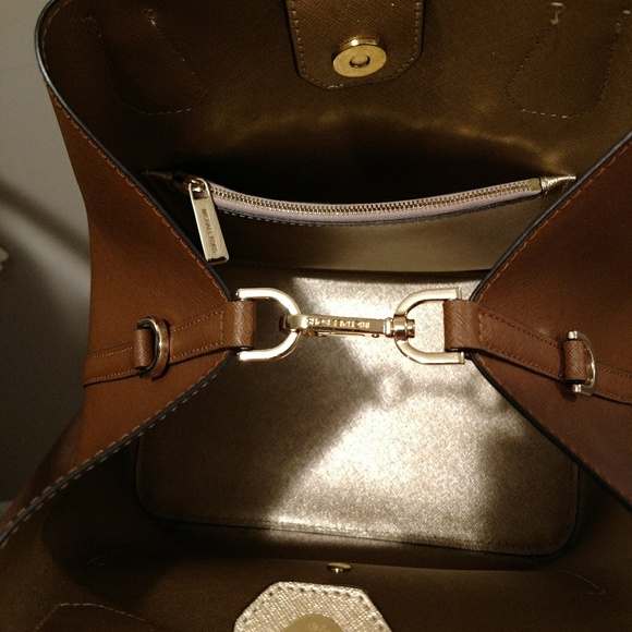 Michael Kors Satchel Purse - Picture 7 of 8